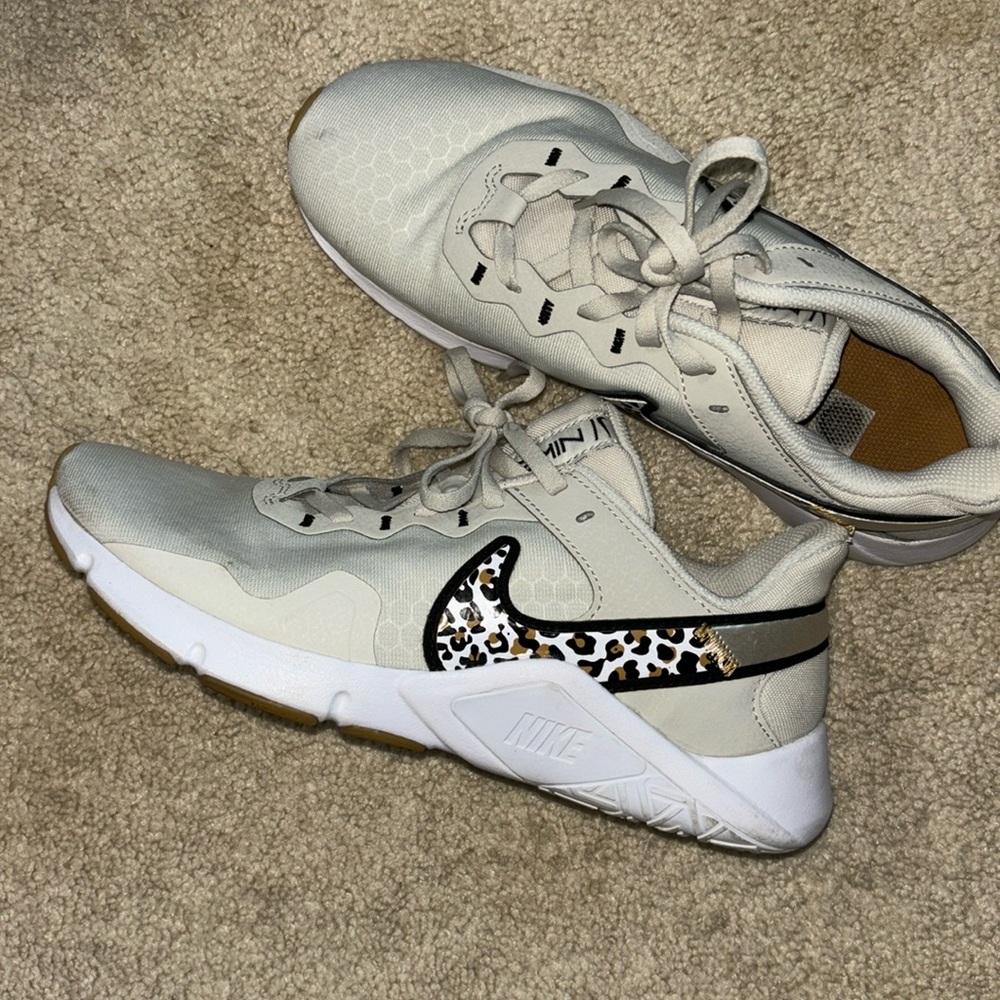 Women’s Nike Sneaker